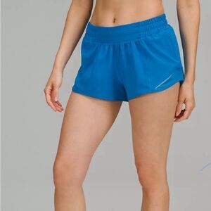 Lululemon Poolside Hotty Hot Shorts 2.5 size 6 perfect condition